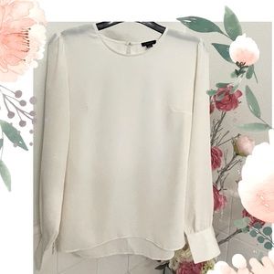 NWT  Ann Taylor Factory - Beautiful long sleeve blouse.
